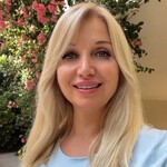 Alexandra Latushka, Recruiter at Cummins Worldwide, is a hiring team member